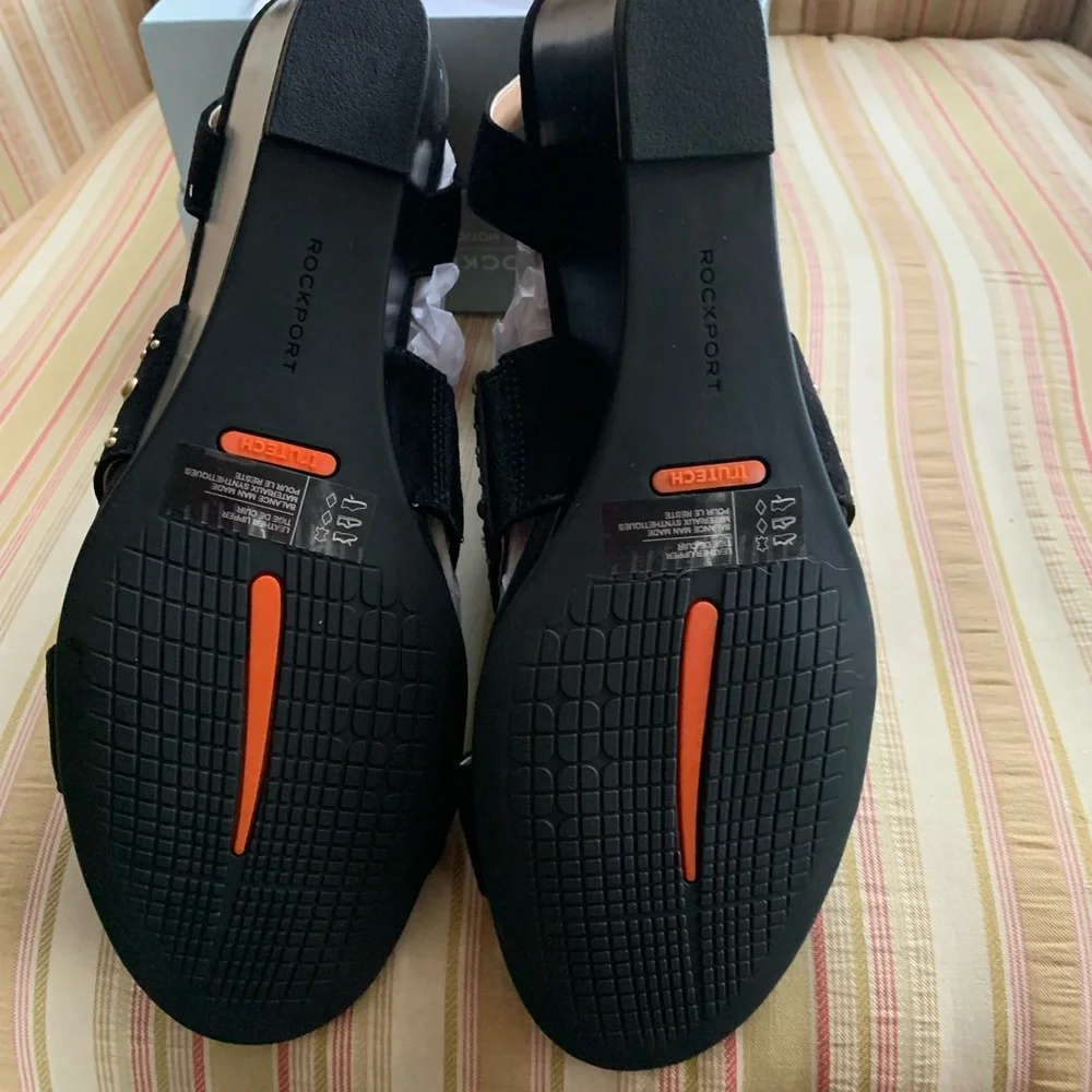 Rockport New in box 10 wide Black Wedge Sandals with Gold Studs - Picture 3 of 12